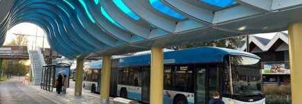 Nieuw bussenplein Kronenburg in Arnhem geopend