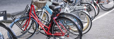 Fietscursus in Enschede zorgt voor meer zelfvertrouwen op de fiets